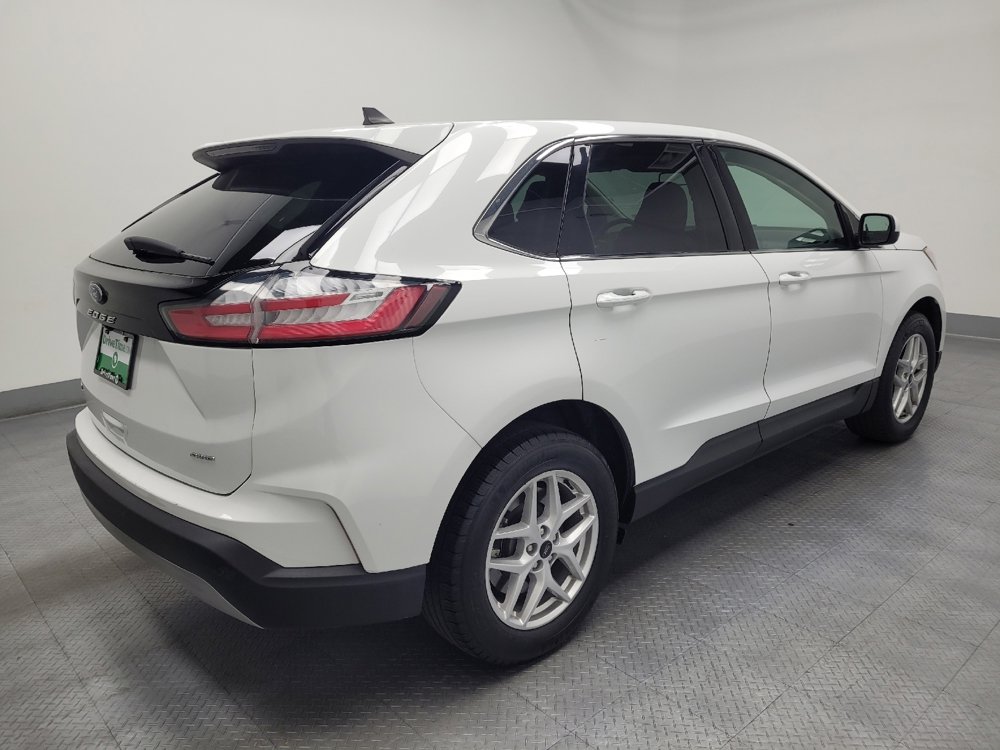 Used 2024 Ford Edge SEL image 10