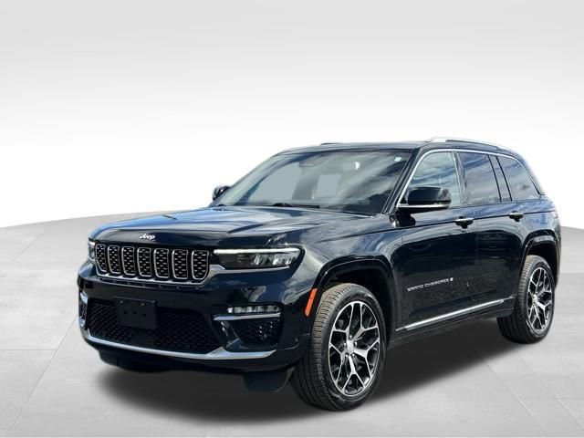 Used 2023 Jeep Grand Cherokee Summit image 3