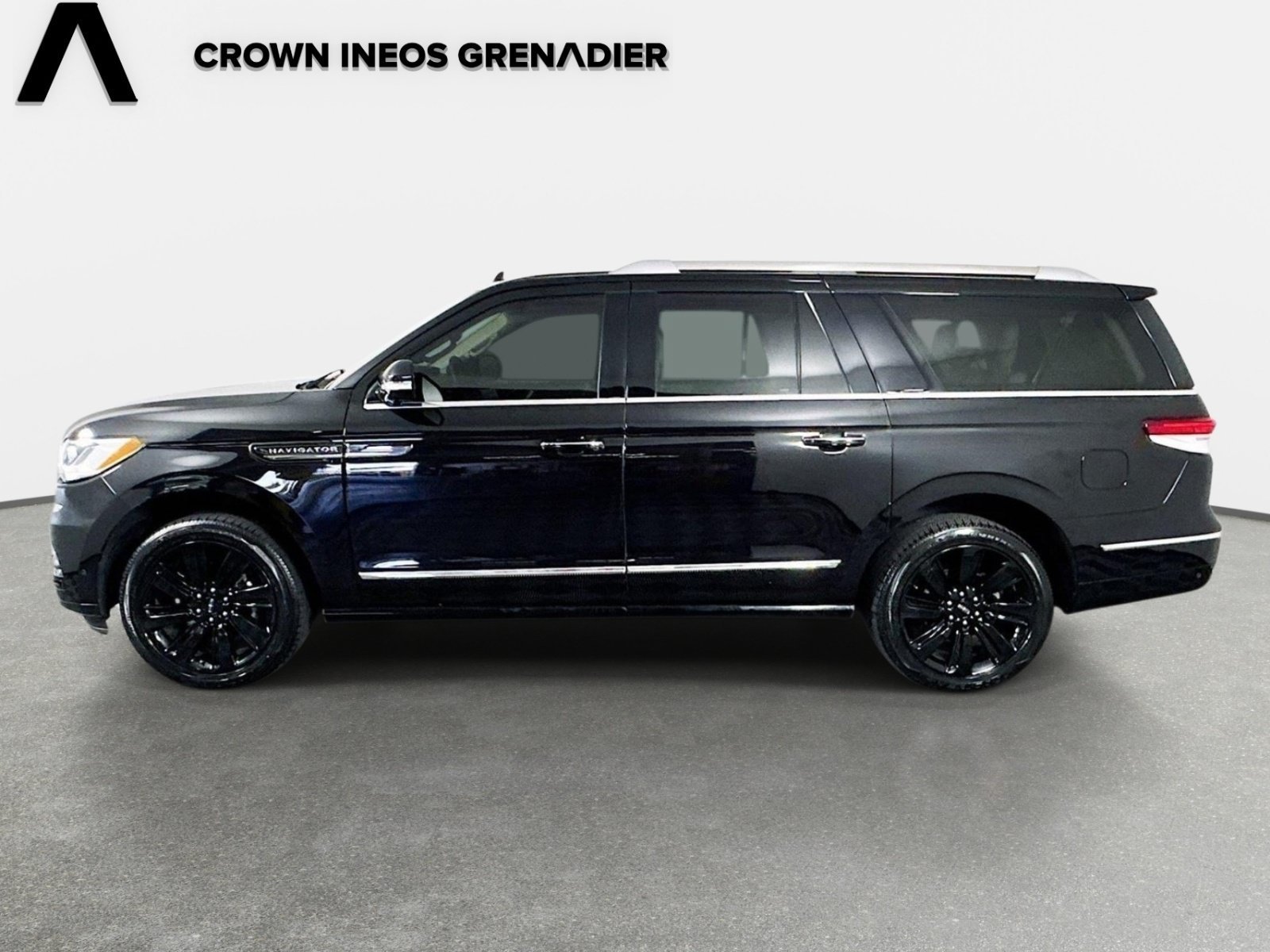 Used 2024 Lincoln Navigator L Reserve AWD/4WD image 8