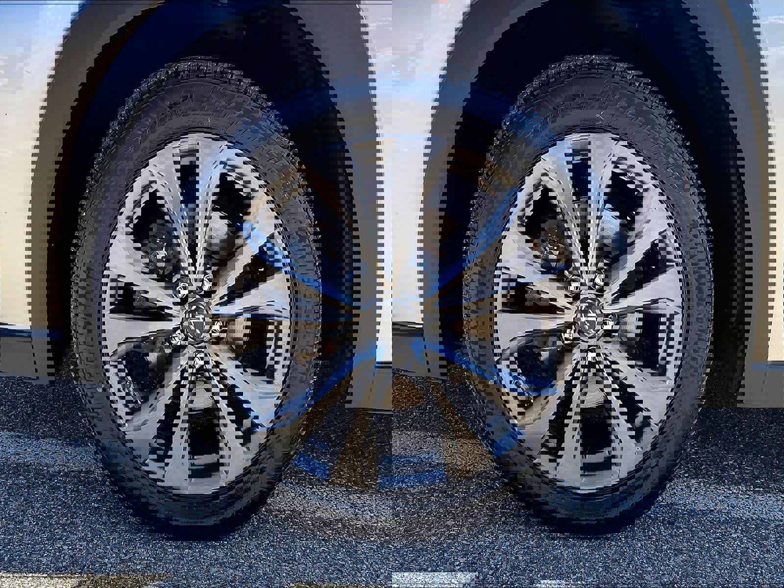 Used 2019 Lexus UX 250h F Sport w/ F Sport Premium Package image 7