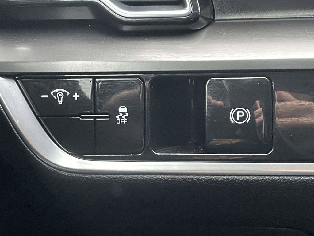 Used 2024 Kia Sportage EX image 27