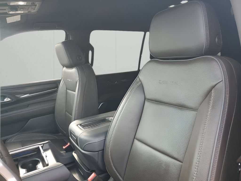 Certified 2023 GMC Yukon XL Denali AWD/4WD image 36