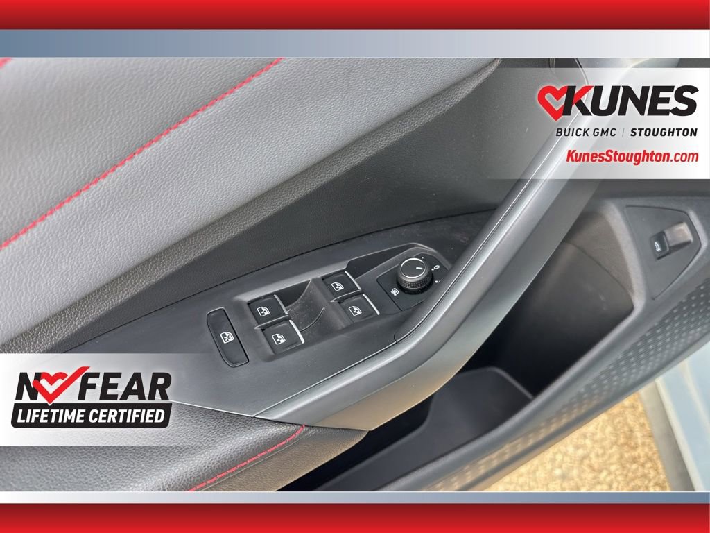 Used 2025 Volkswagen Jetta GLI Autobahn image 21