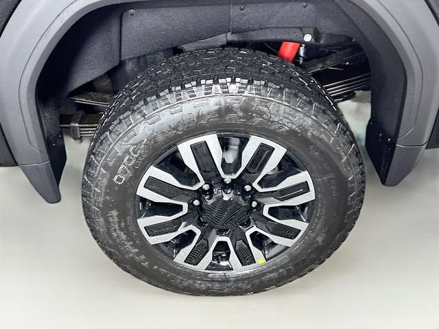 New 2026 GMC Sierra 3500 Denali Ultimate w/ LPO, Black Badging Package image 27