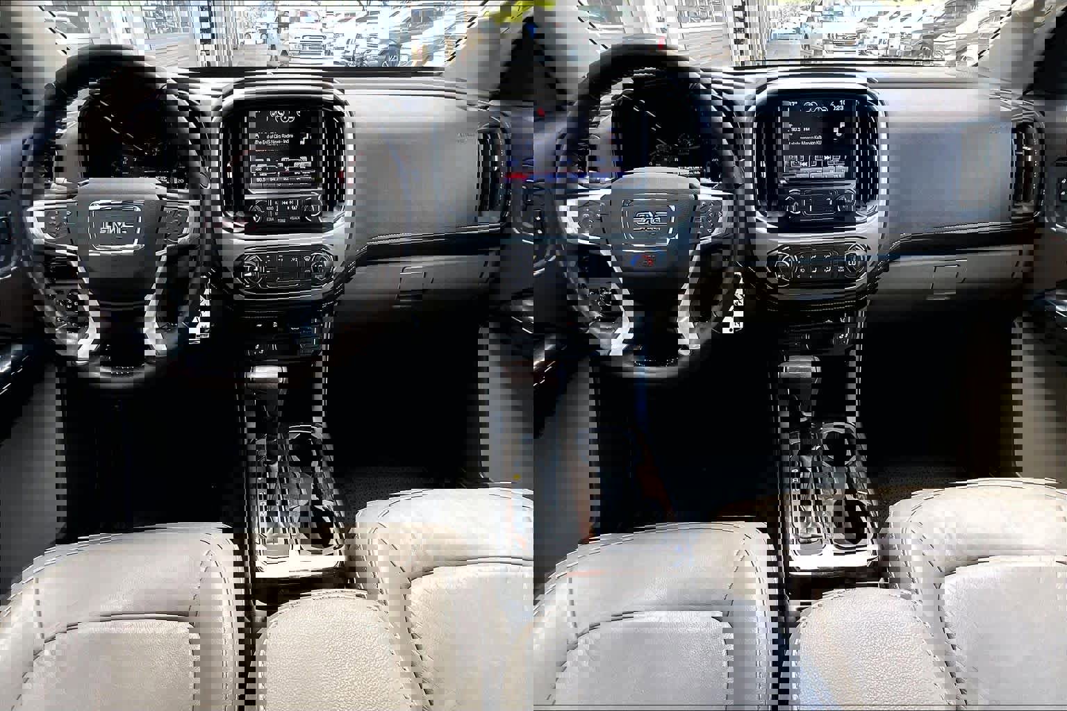 Used 2016 GMC Canyon SLT w/ Driver Alert Package image 16