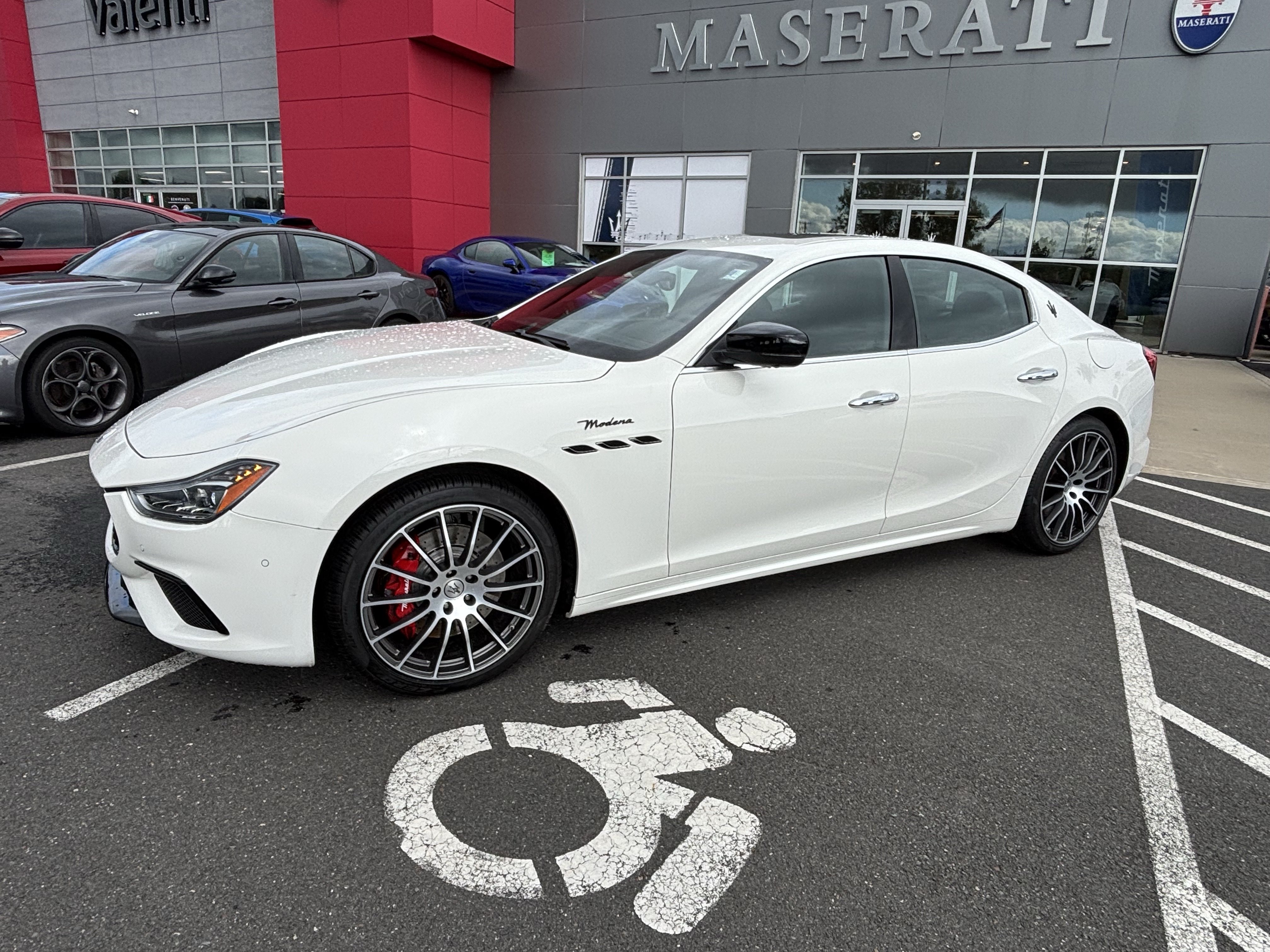 Used 2024 Maserati Ghibli Modena Ultima Q4 AWD/4WD image 3