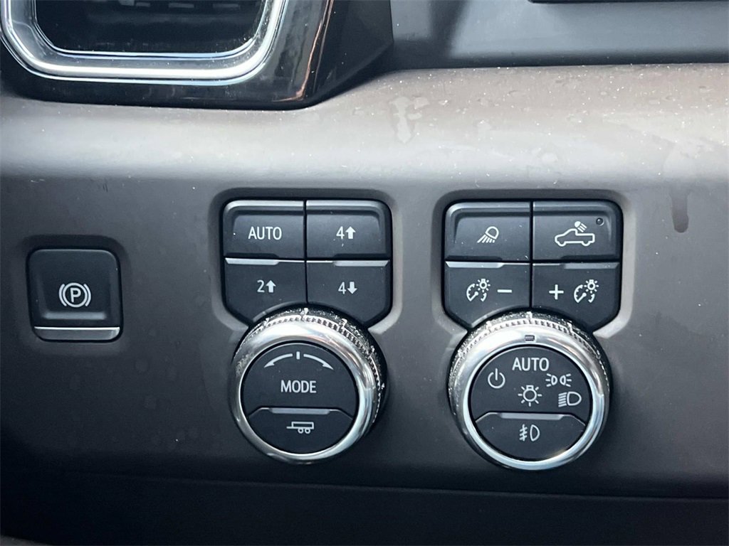 Certified 2025 GMC Sierra 2500 Denali w/ Denali Reserve Package image 27