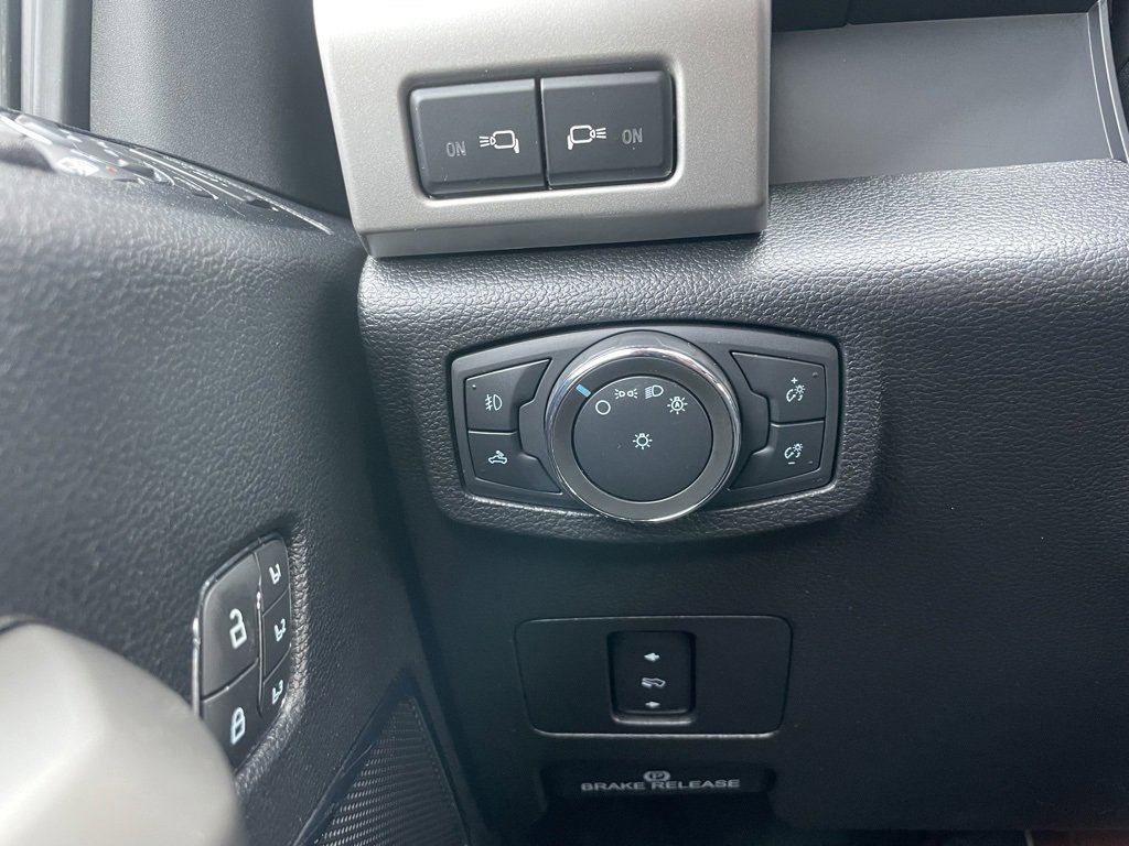 Used 2021 Ford F250 Lariat w/ Lariat Value Package image 46