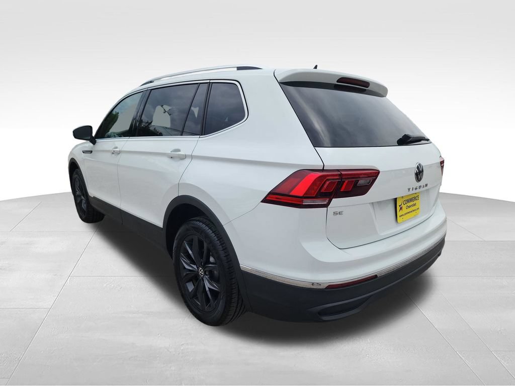 Used 2024 Volkswagen Tiguan SE AWD/4WD image 6
