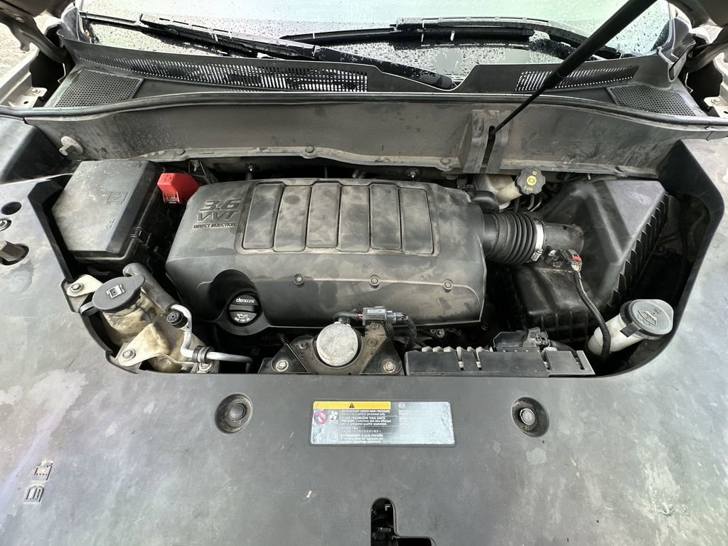 Used 2015 GMC Acadia SLE image 24