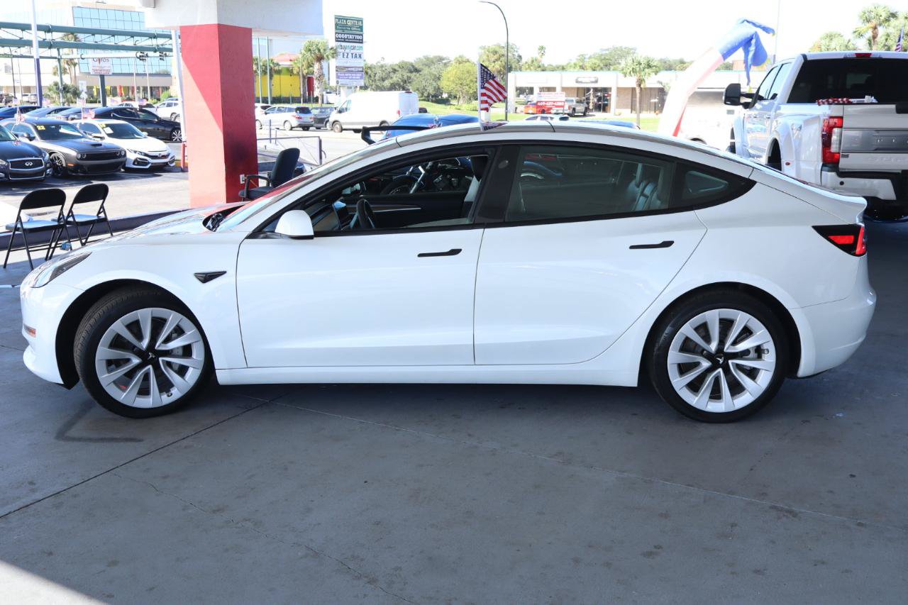Used 2023 Tesla Model 3 Standard Range RWD image 8