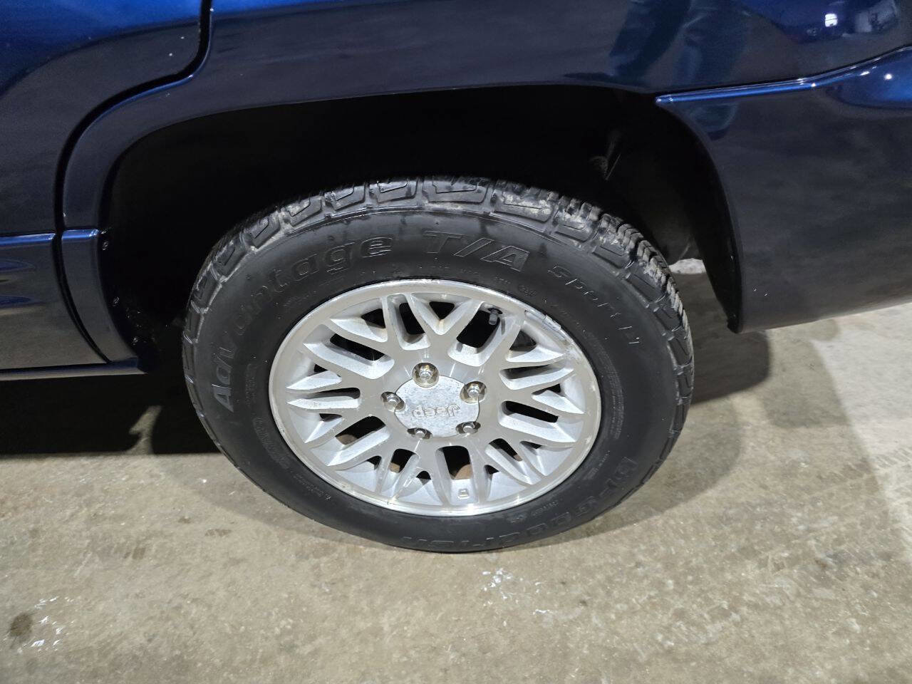 Used 2002 Jeep Grand Cherokee Limited image 19