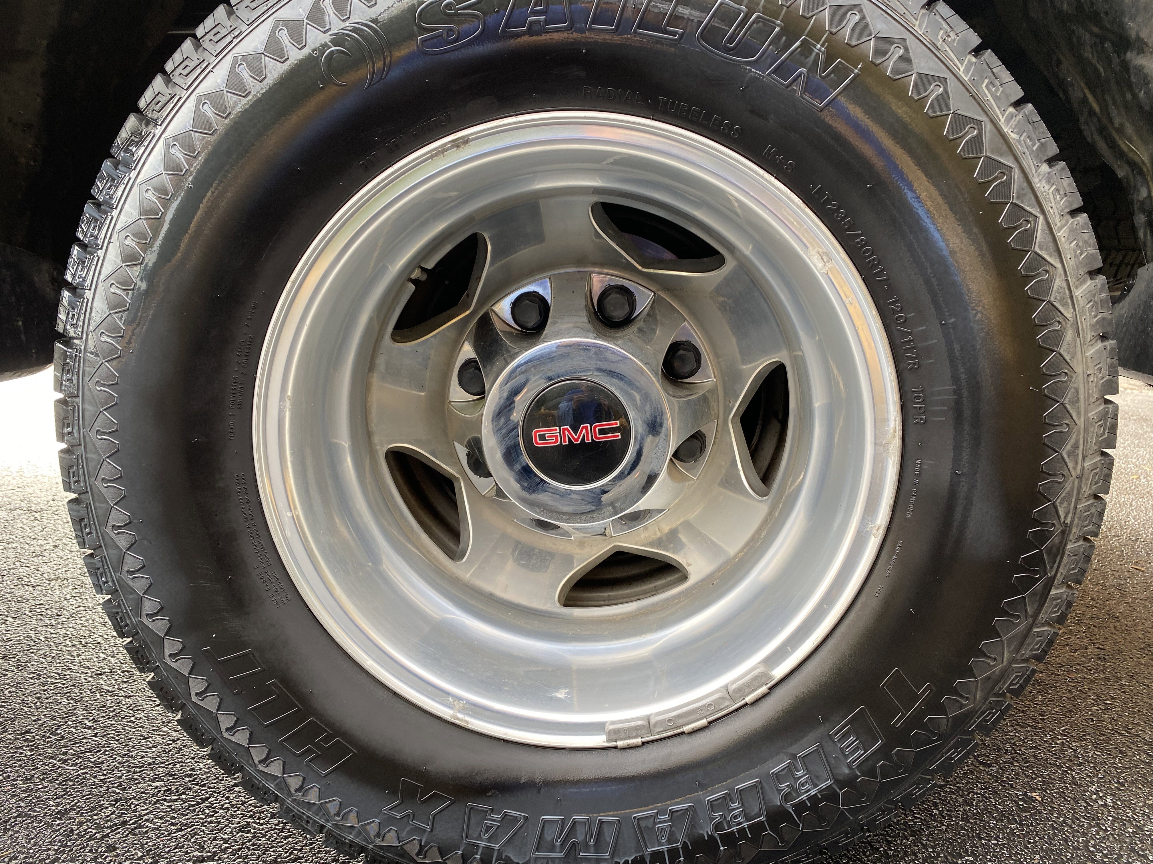 Used 2022 GMC Sierra 3500 Denali image 48