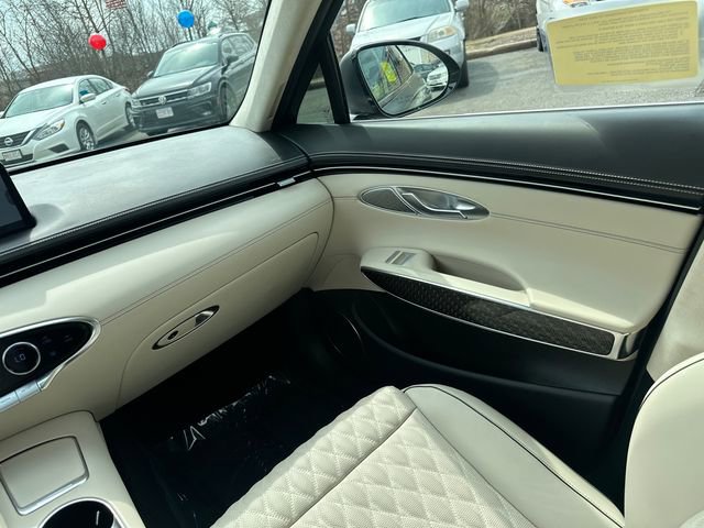 Used 2025 Genesis GV70 3.5T Sport w/ Sport Prestige Package image 23