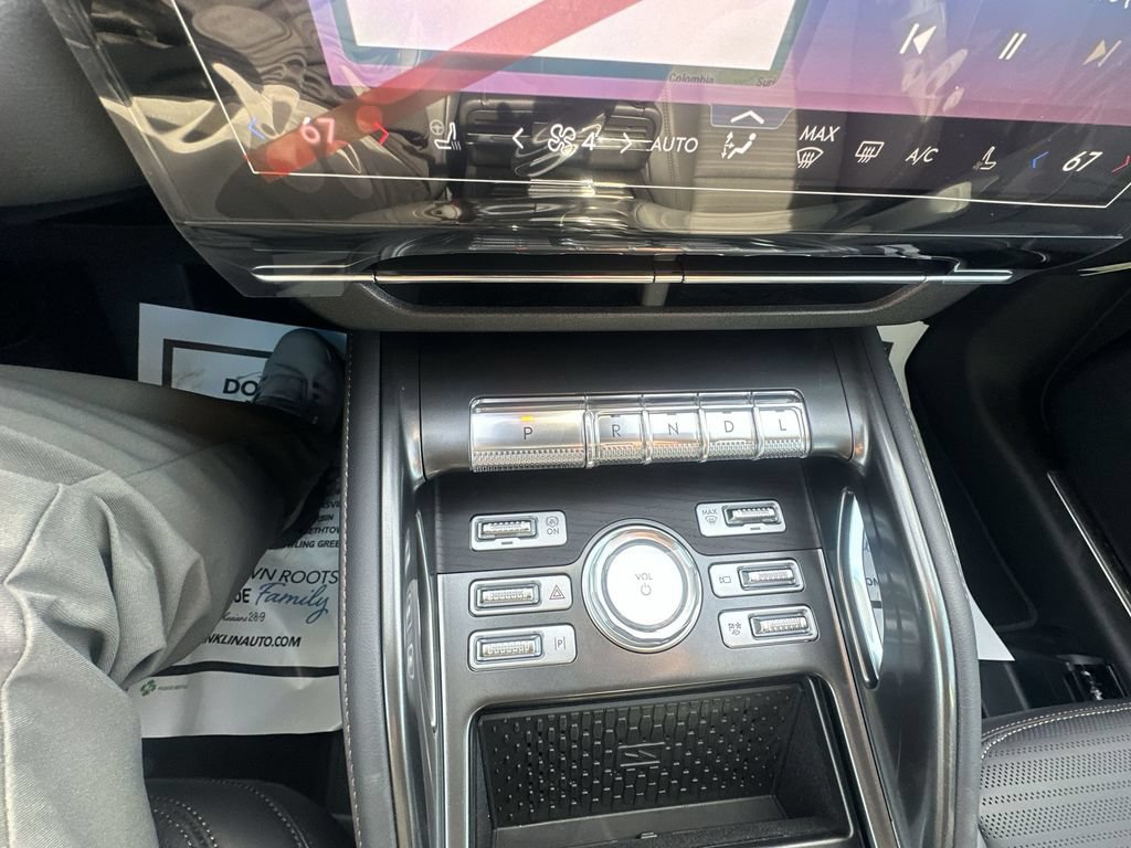 New 2026 Lincoln Nautilus Reserve w/ Jet Appearance Package AWD/4WD image 26