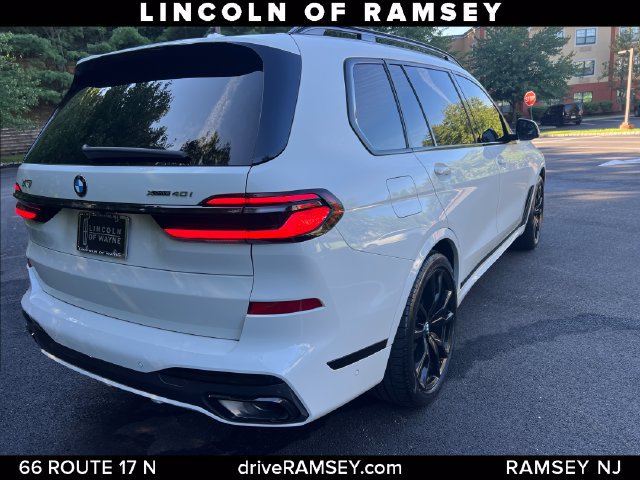 Used 2025 BMW X7 xDrive40i w/ M Sport Package AWD/4WD image 7