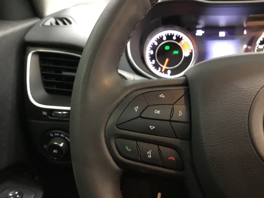 Used 2022 Jeep Cherokee Trailhawk w/ Sun, Sound & Nav Group AWD/4WD image 35
