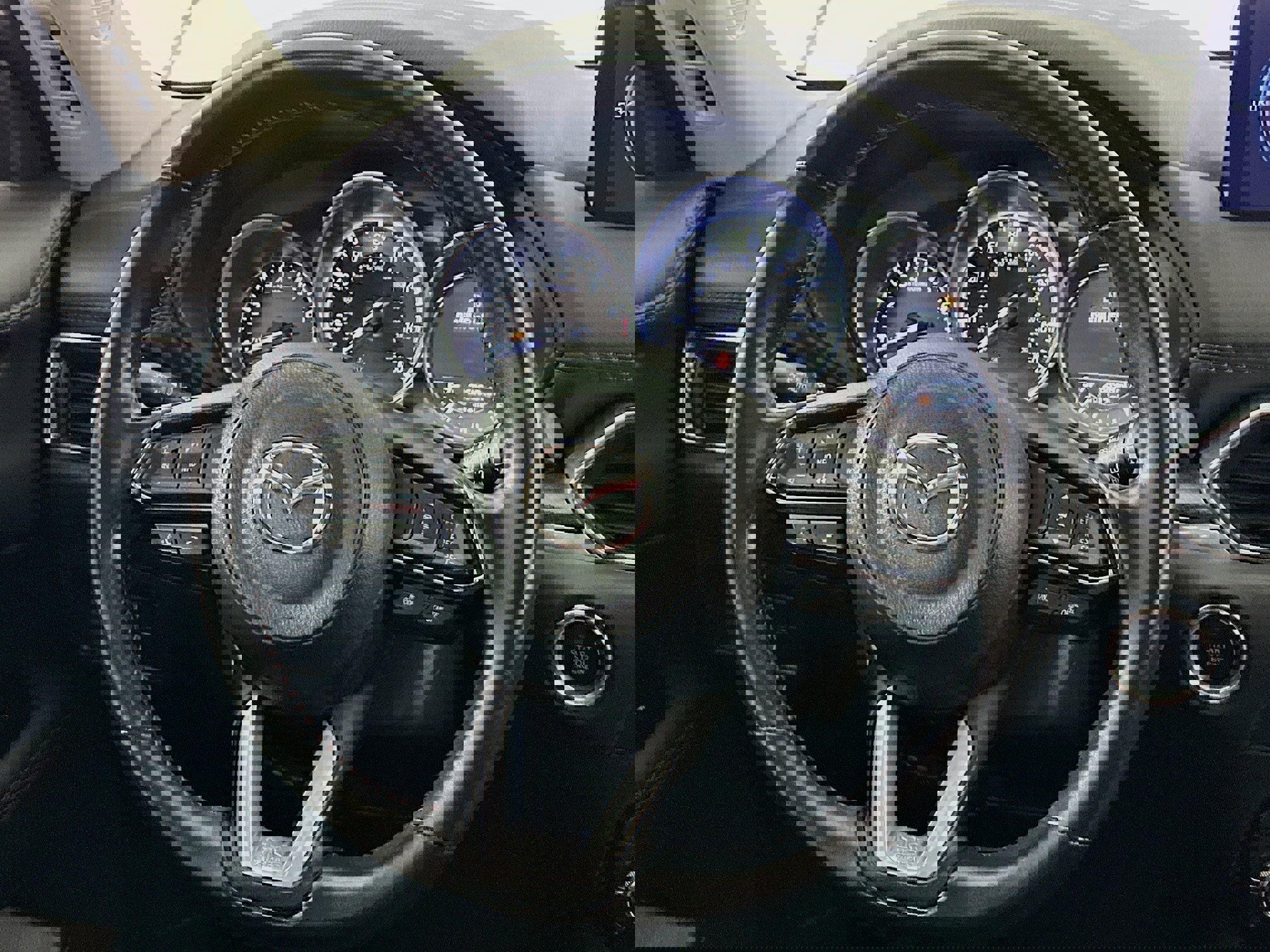 Used 2022 MAZDA CX-5 Carbon Edition image 8