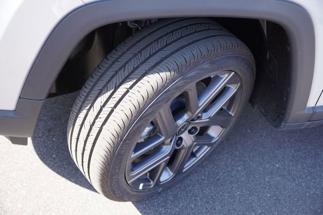 New 2026 Jeep Compass Limited image 9