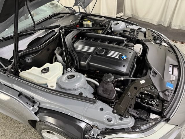 Used 2011 BMW Z4 sDrive30i RWD image 24