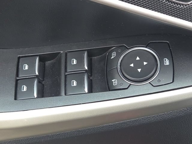 Used 2021 Ford Explorer XLT w/ Equipment Group 202A AWD/4WD image 25