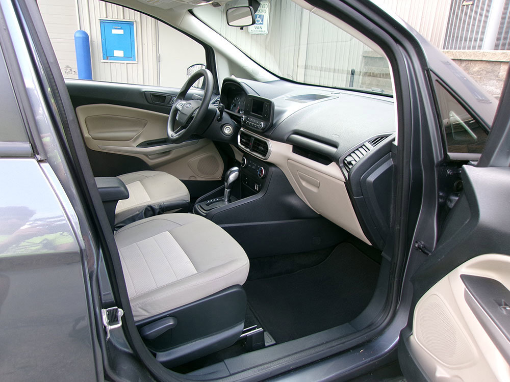 Used 2021 Ford EcoSport S image 9