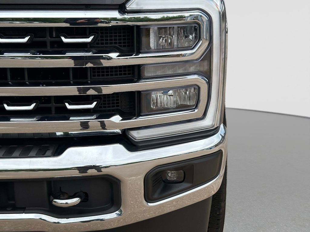 Used 2024 Ford F350 Lariat w/ Chrome Package AWD/4WD image 11