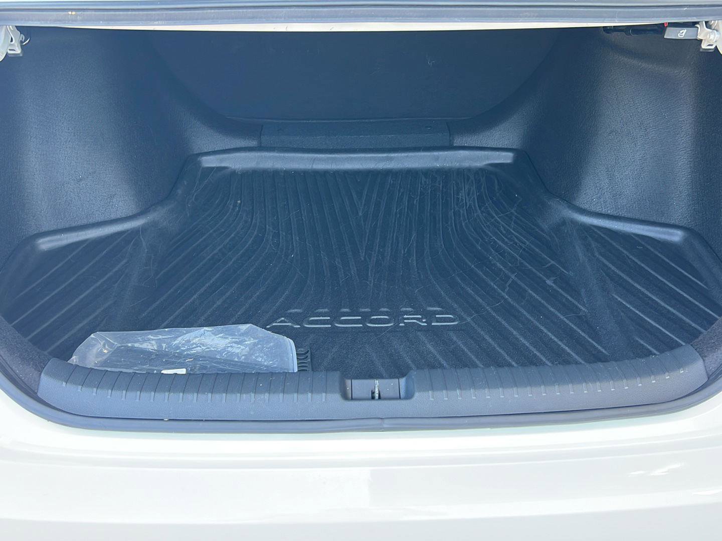 Used 2024 Honda Accord LX image 32