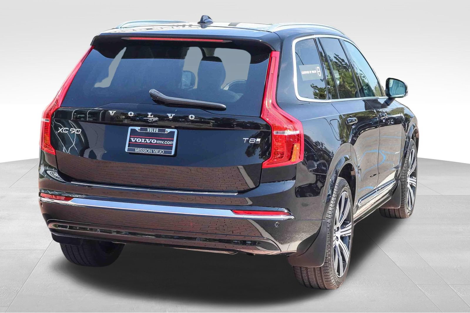 Used 2025 Volvo XC90 T8 Plus w/ Protection Package Premier AWD/4WD image 8
