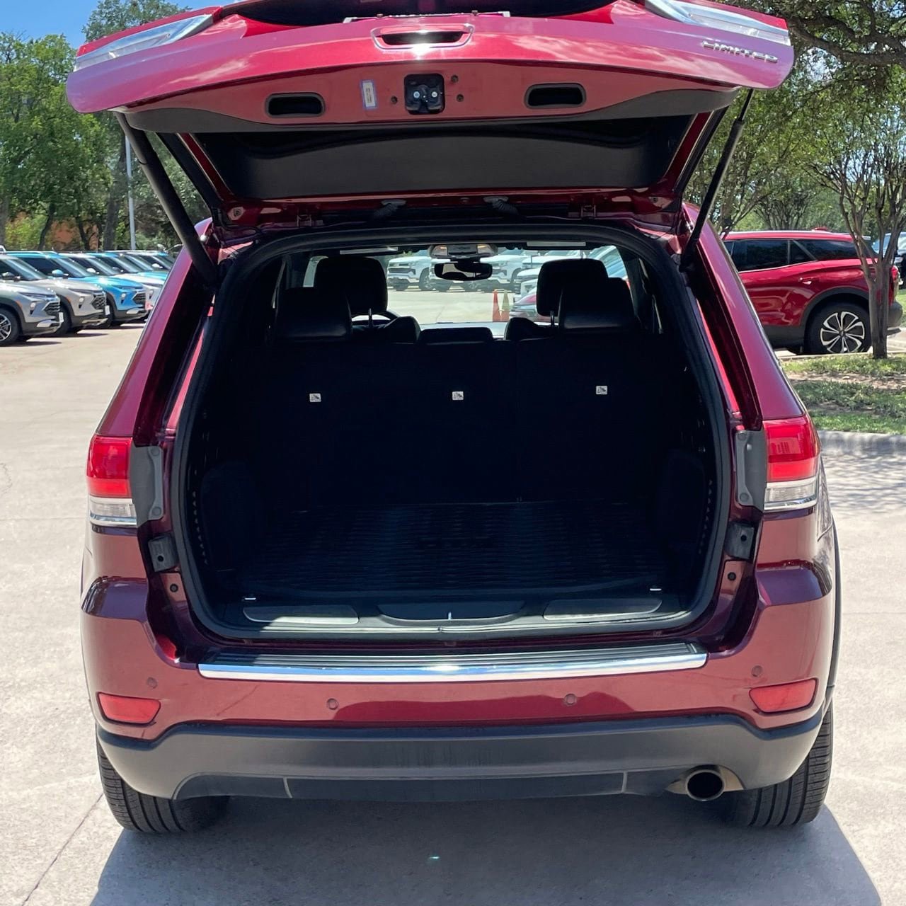 Used 2018 Jeep Grand Cherokee Limited RWD image 26