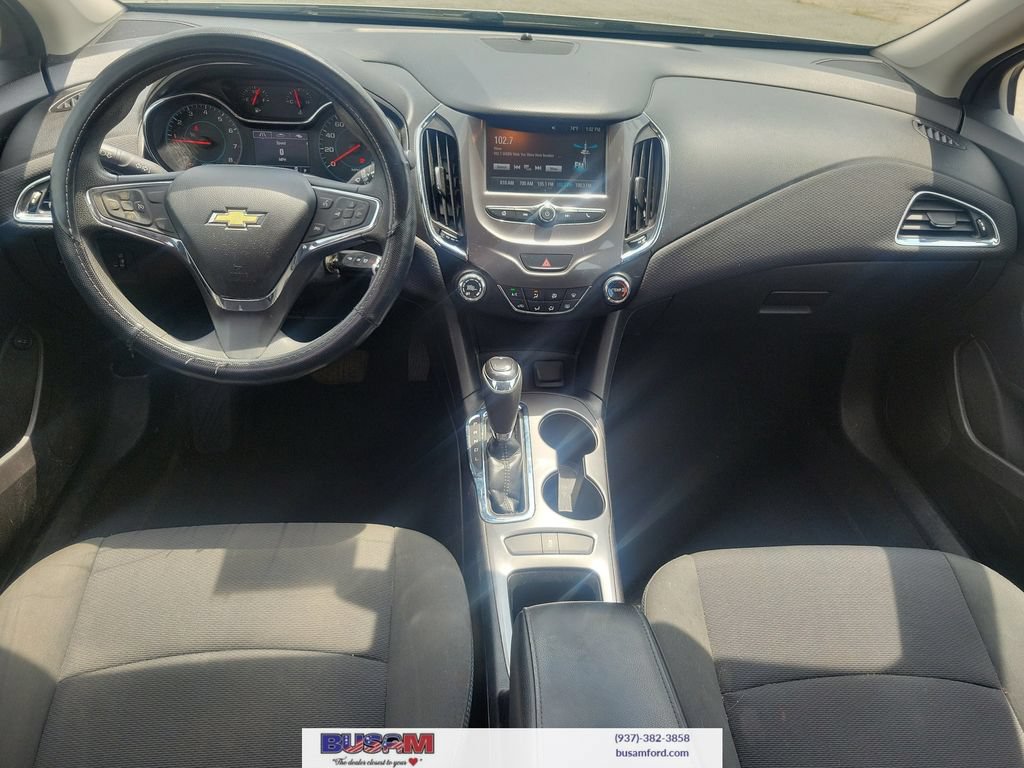 Used 2017 Chevrolet Cruze LT FWD image 6
