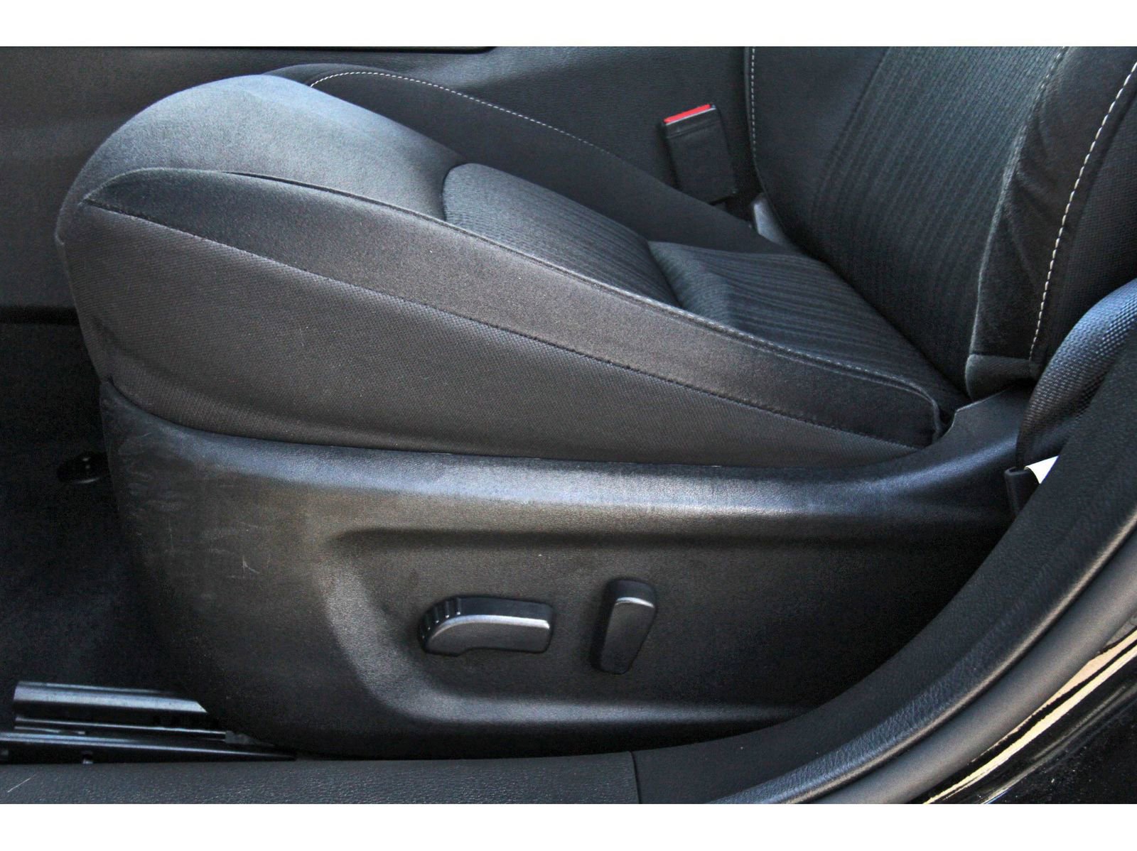 Used 2024 Nissan Altima 2.5 SV image 28