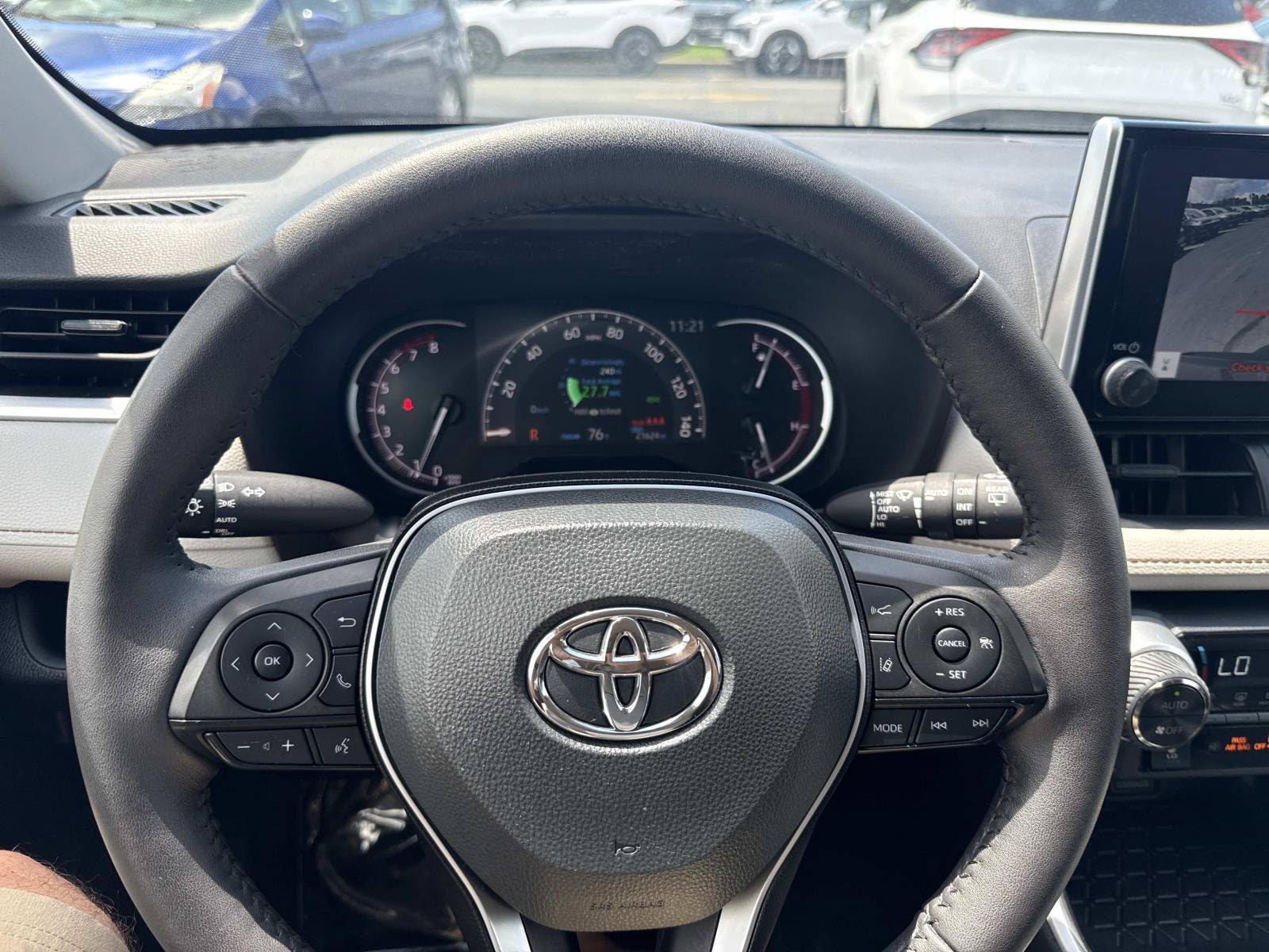 Used 2024 Toyota RAV4 XLE w/ Weather Package AWD/4WD image 27