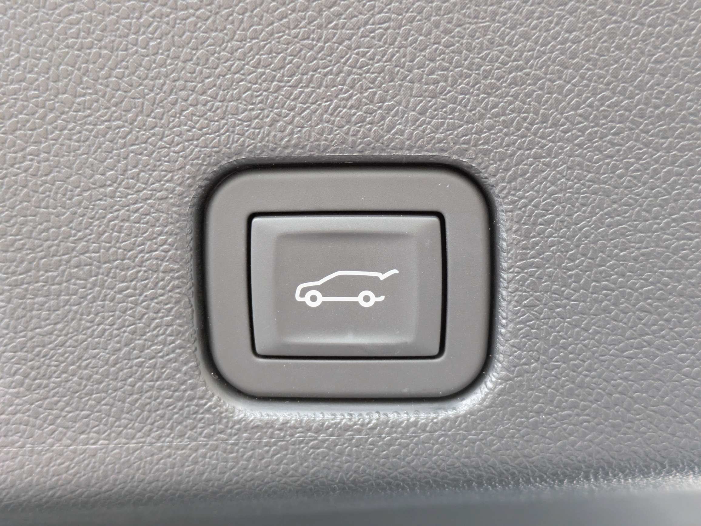 Used 2026 Chevrolet Traverse LT FWD image 11