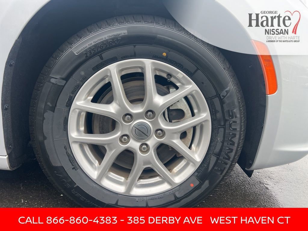 Used 2024 Chrysler Pacifica Touring-L image 52