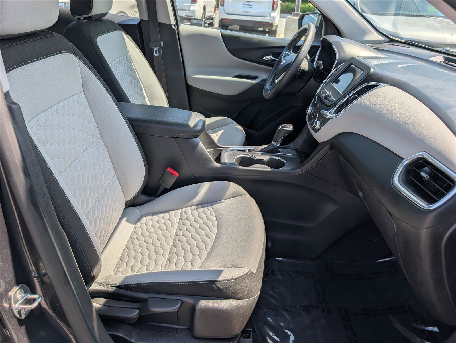 Used 2019 Chevrolet Equinox LS FWD image 10