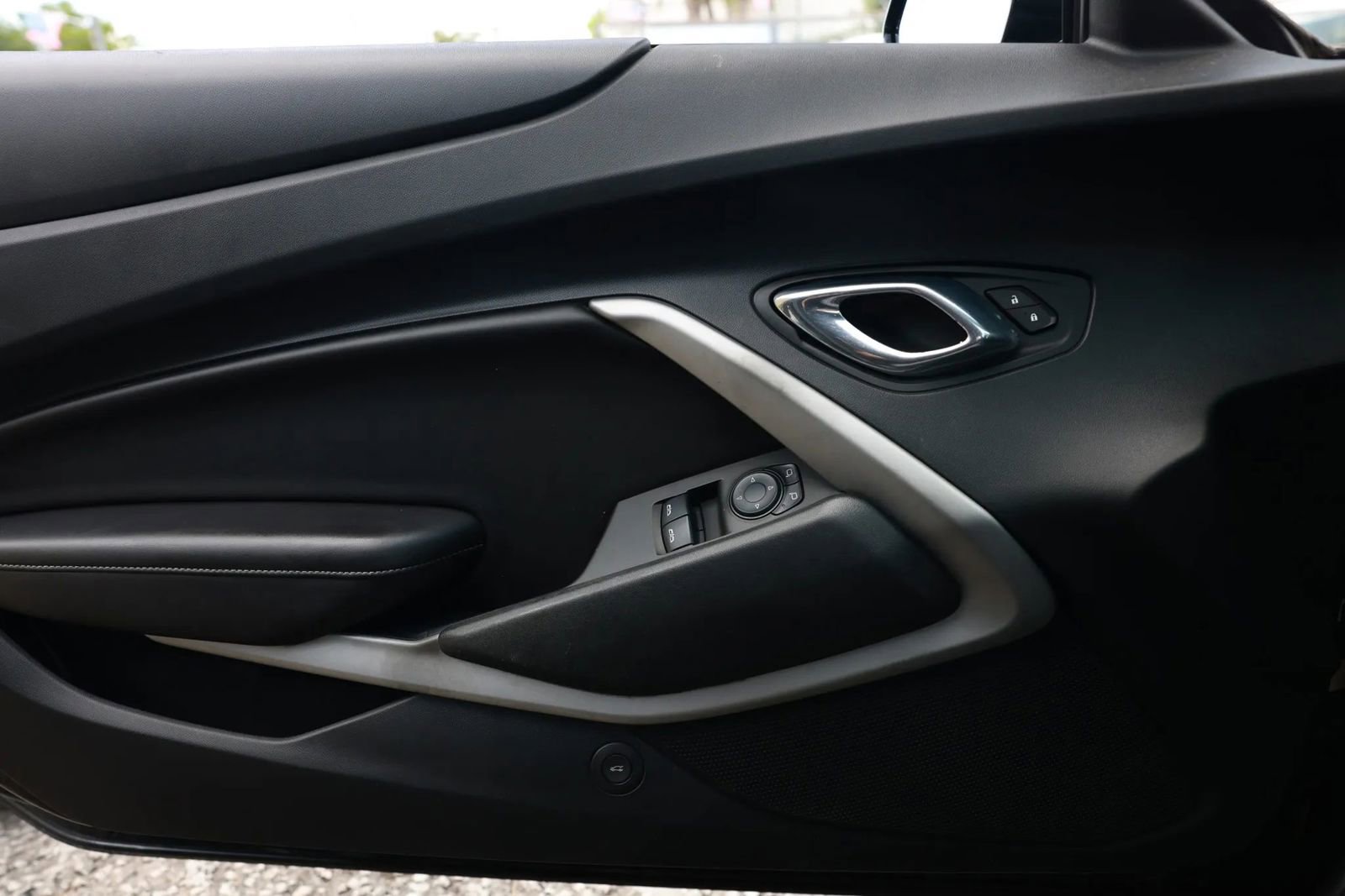 Used 2016 Chevrolet Camaro SS RWD image 41
