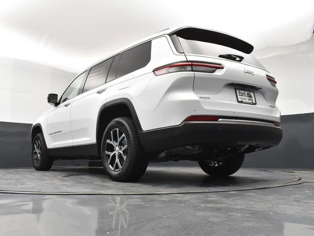 New 2025 Jeep Grand Cherokee L Limited w/ Trailer Tow Package image 22