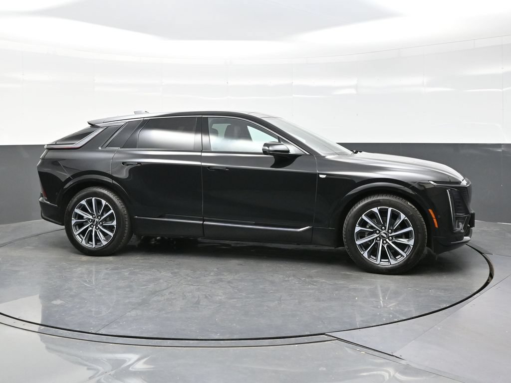 Certified 2024 Cadillac Lyriq Sport w/ LPO, Floor Liner Package AWD/4WD image 8