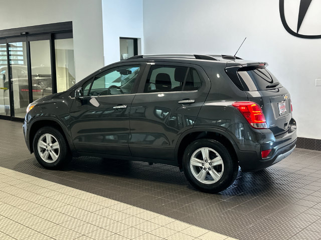 Used 2018 Chevrolet Trax LT w/ Driver Confidence Package FWD image 4