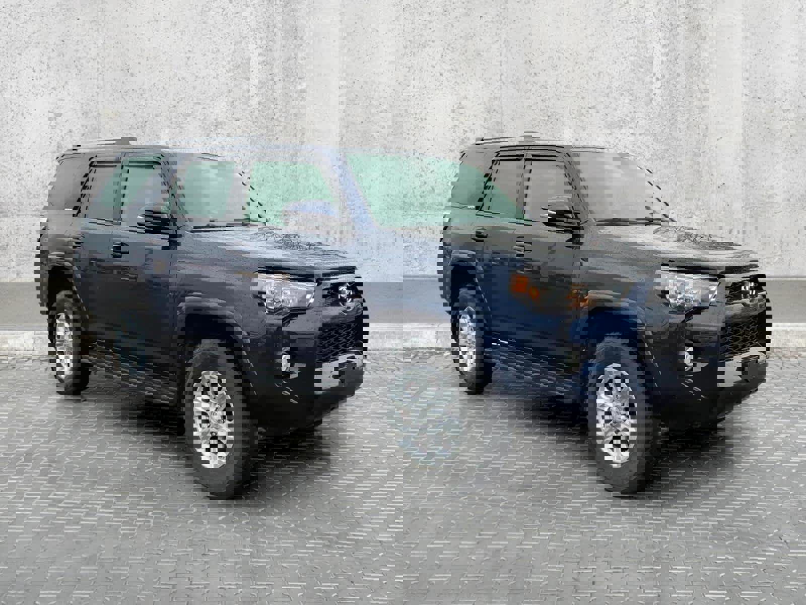 Used 2019 Toyota 4Runner TRD Off-Road AWD/4WD image 2