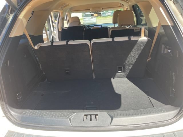 Used 2021 Ford Explorer Limited w/ Equipment Group 301A AWD/4WD image 36