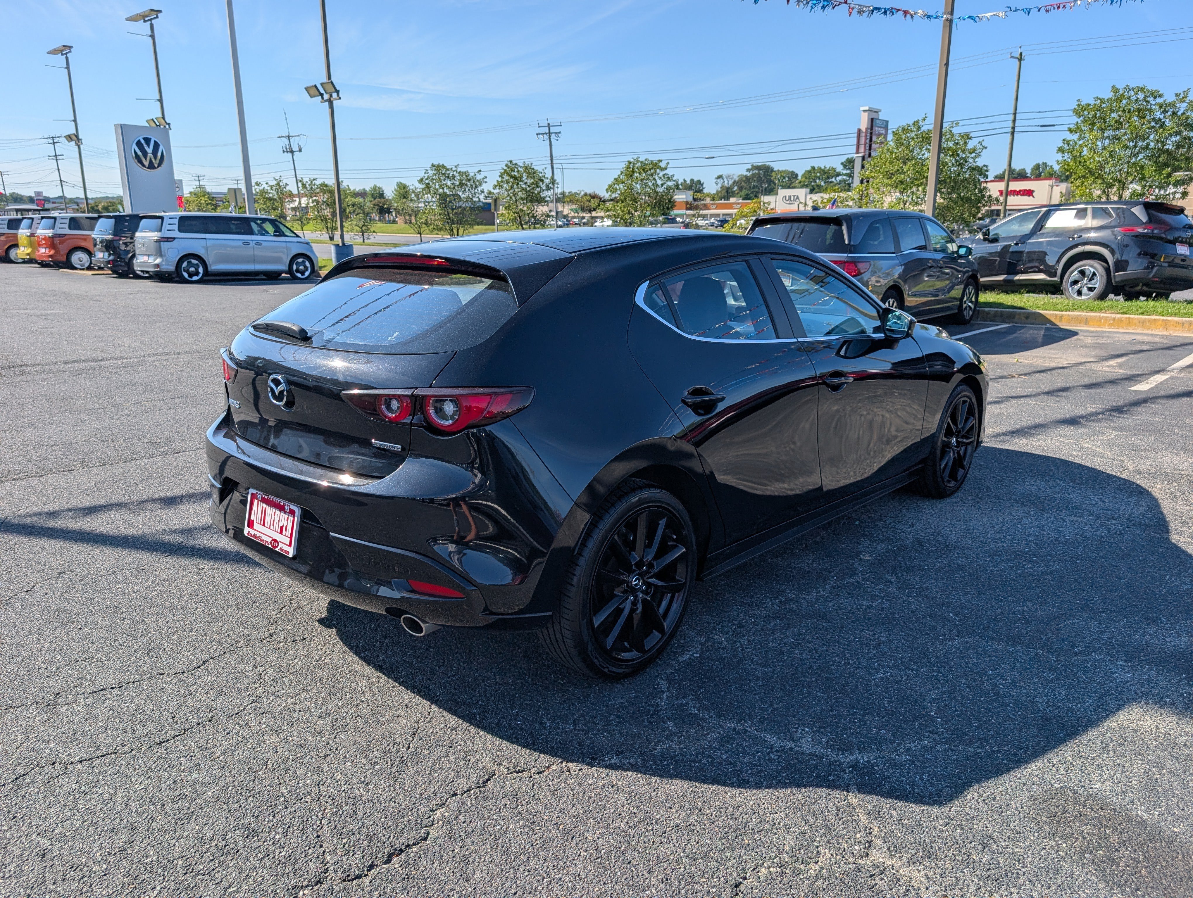 Used 2024 MAZDA MAZDA3 s FWD image 3