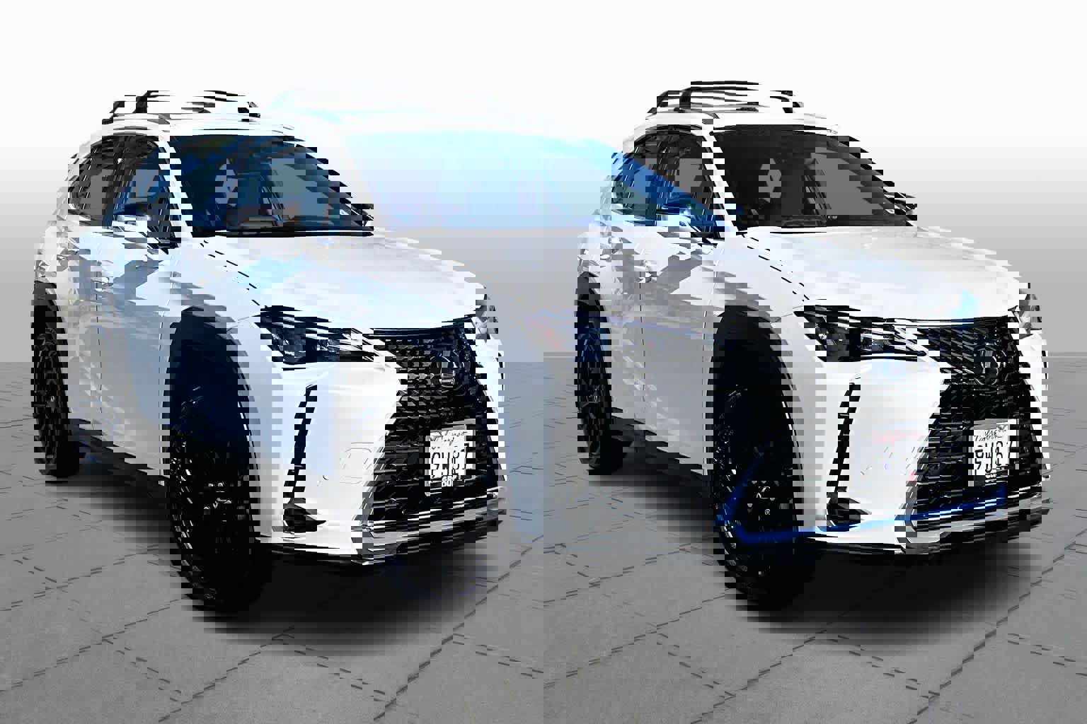 Used 2024 Lexus UX 250h FWD image 2