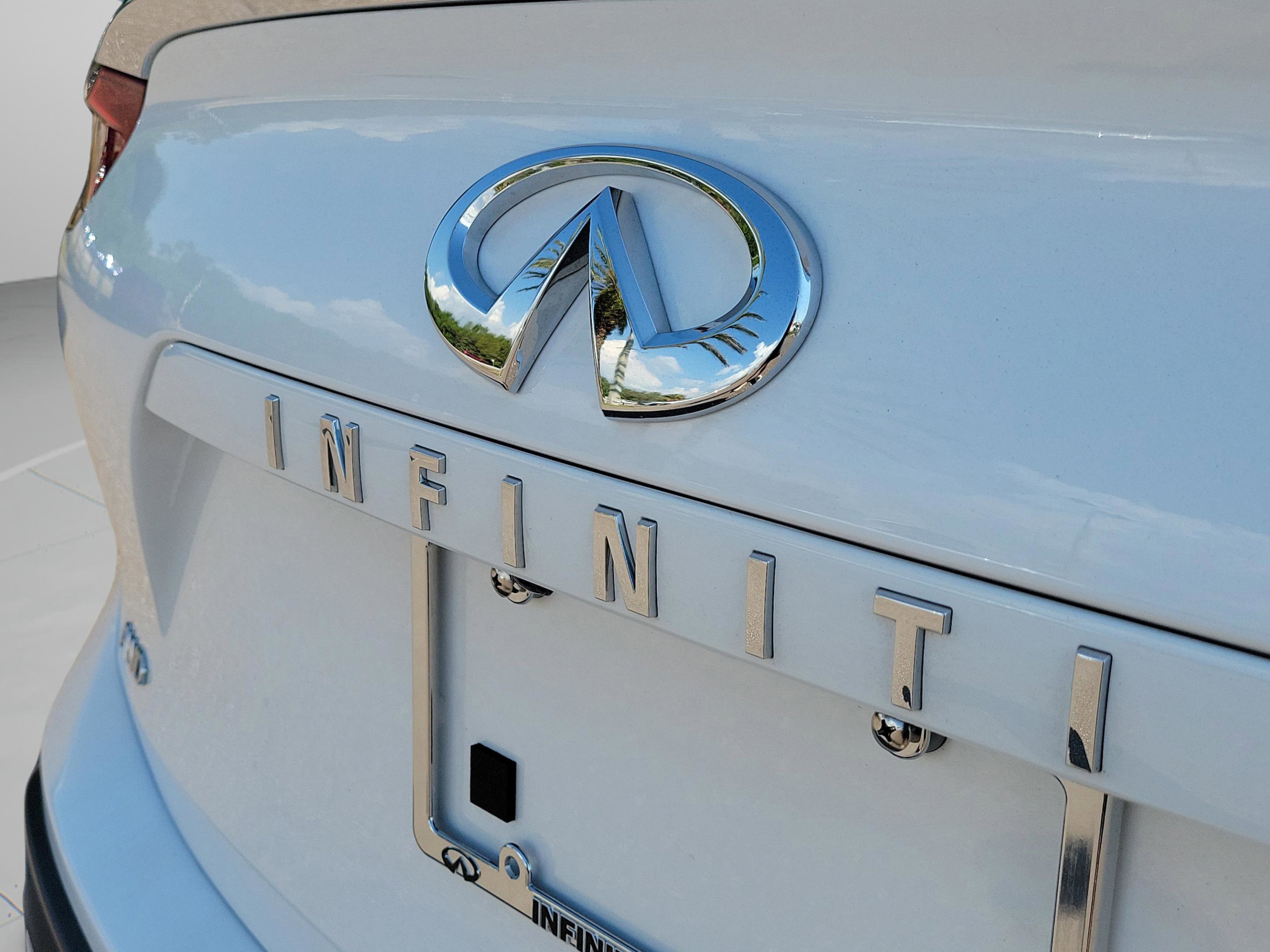 Certified 2025 INFINITI QX50 Pure image 7