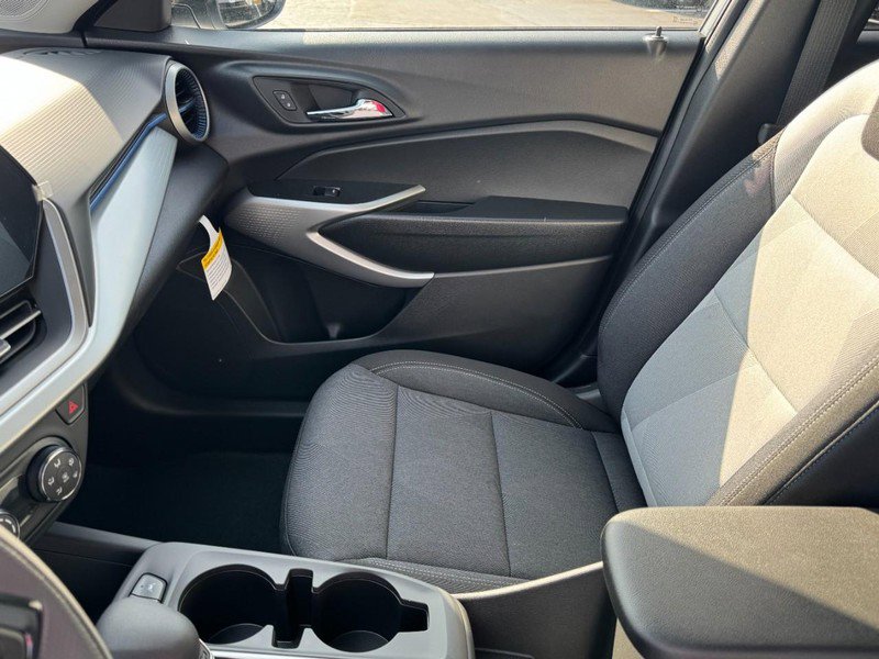 New 2026 Chevrolet Trax LS w/ Driver Confidence Package FWD image 8