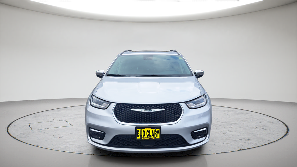 Used 2023 Chrysler Pacifica Limited FWD image 8