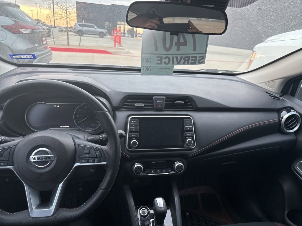 Used 2020 Nissan Versa SR image 9