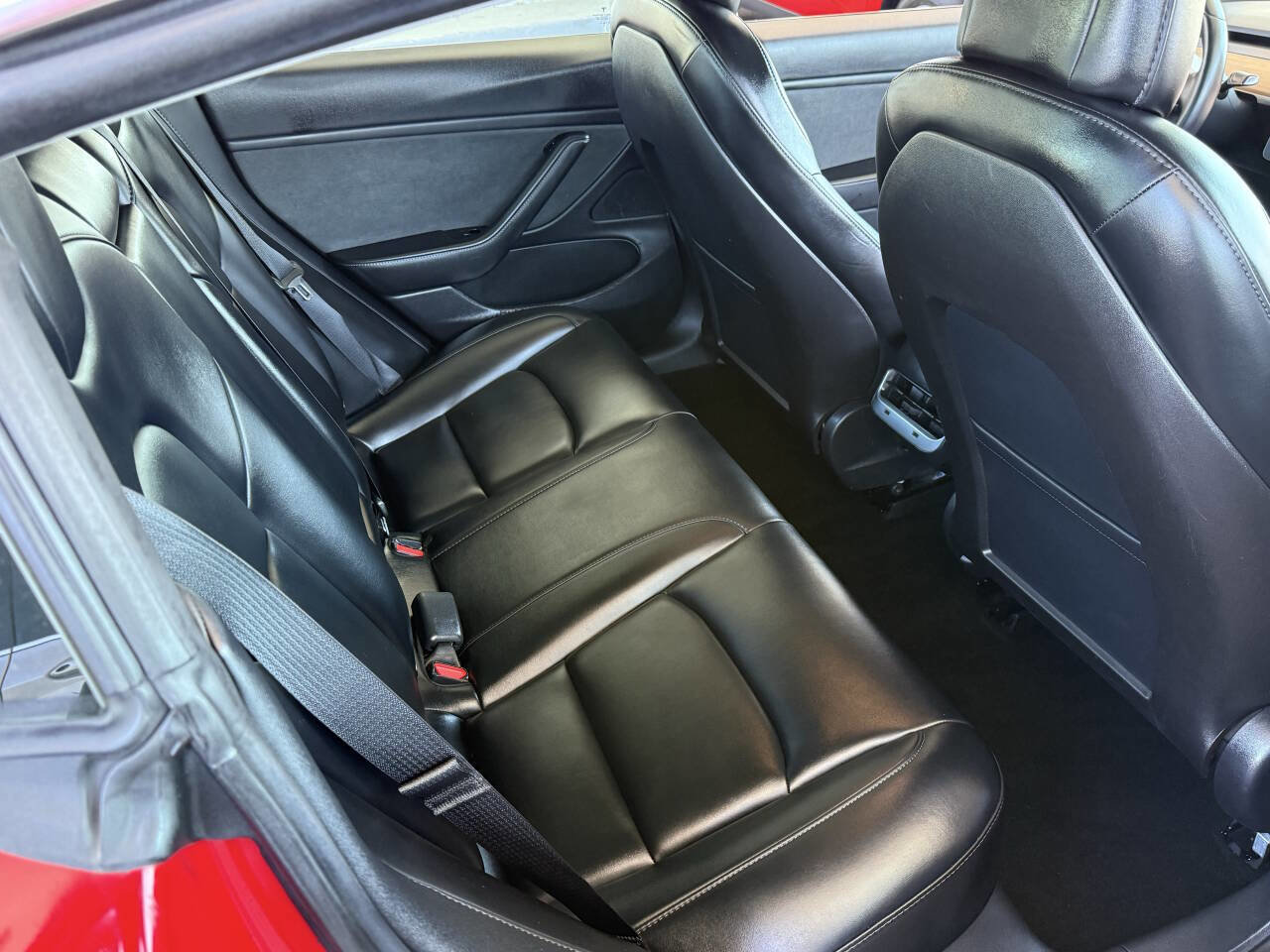 Used 2019 Tesla Model 3 Mid Range image 18