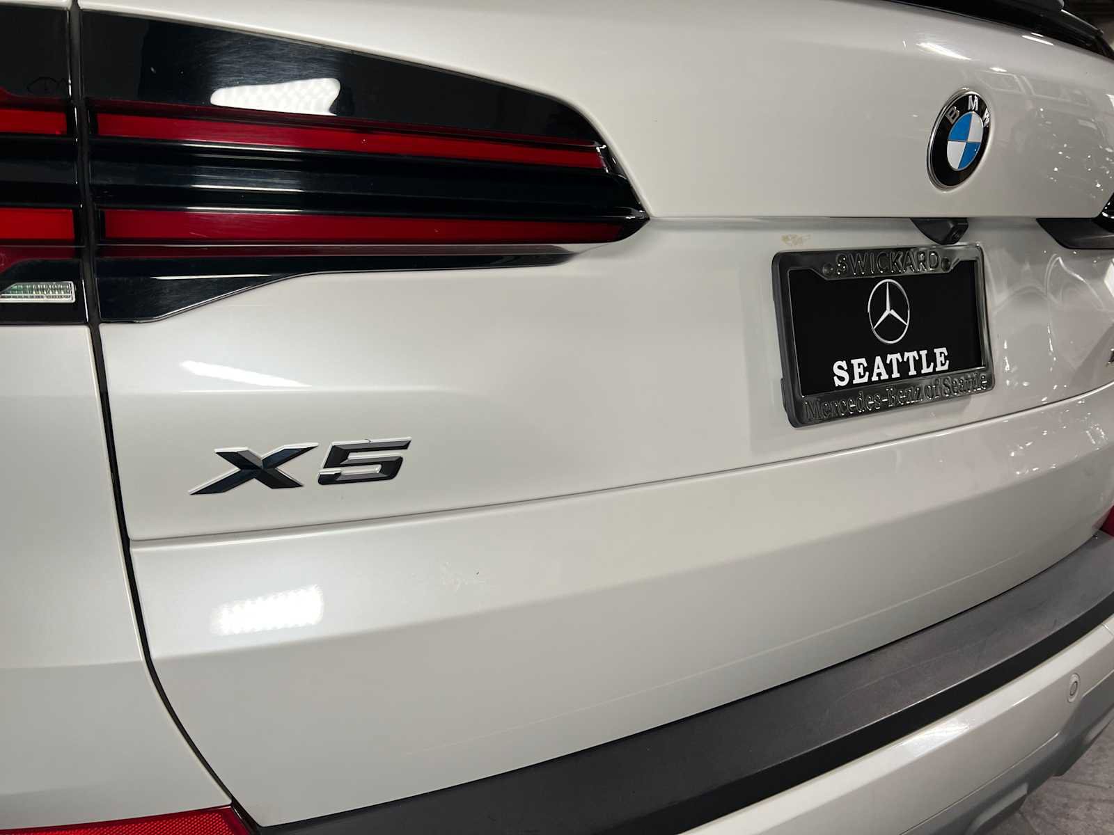 Used 2024 BMW X5 xDrive40i AWD/4WD image 14